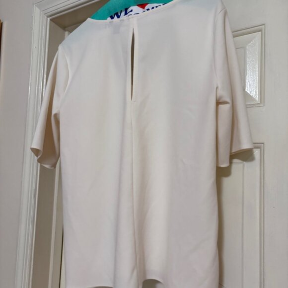 Ann Taylor Crepe Jersey V-Neck in Ivory - Picture 4 of 7